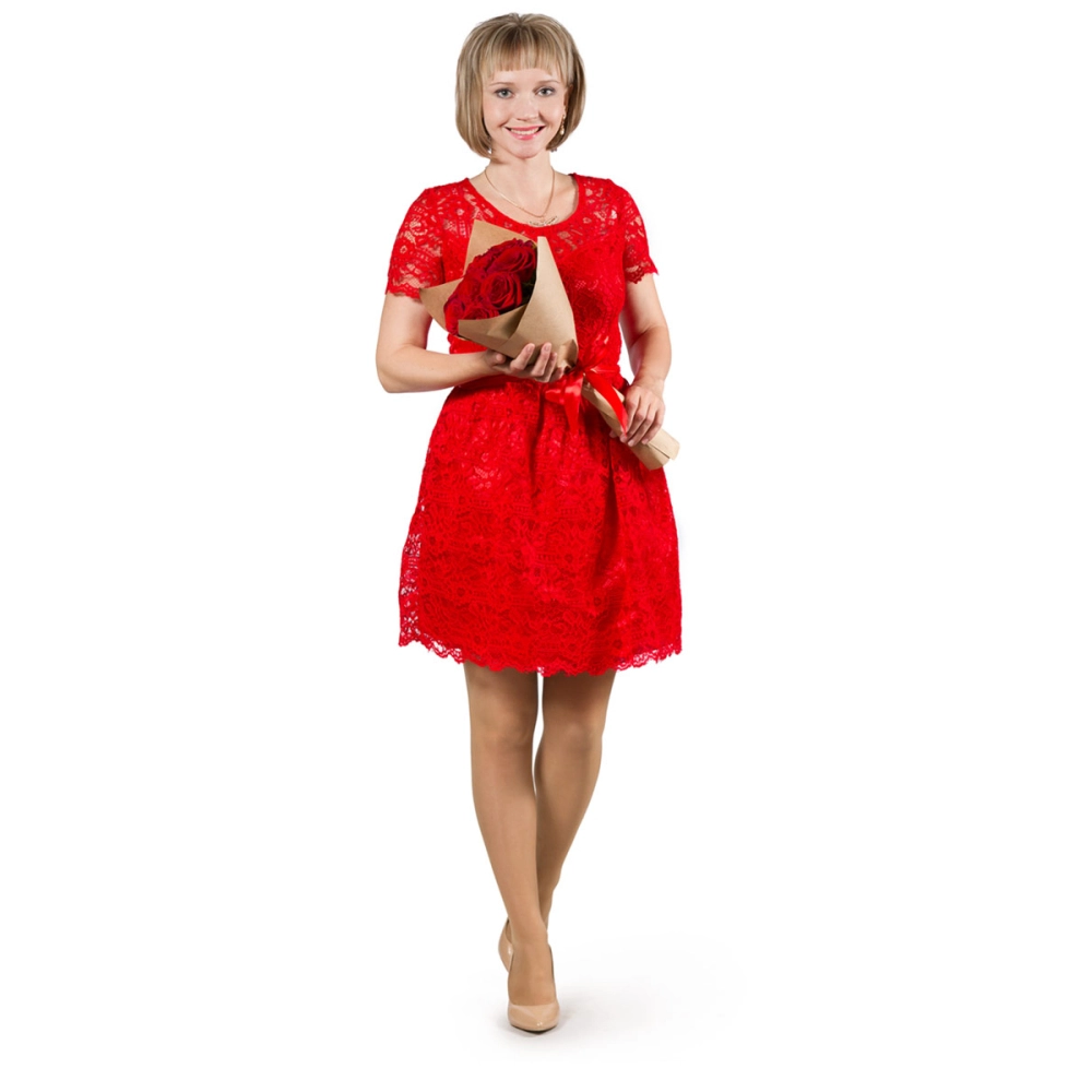 Букет из 9 красных роз в крафт-бумаге