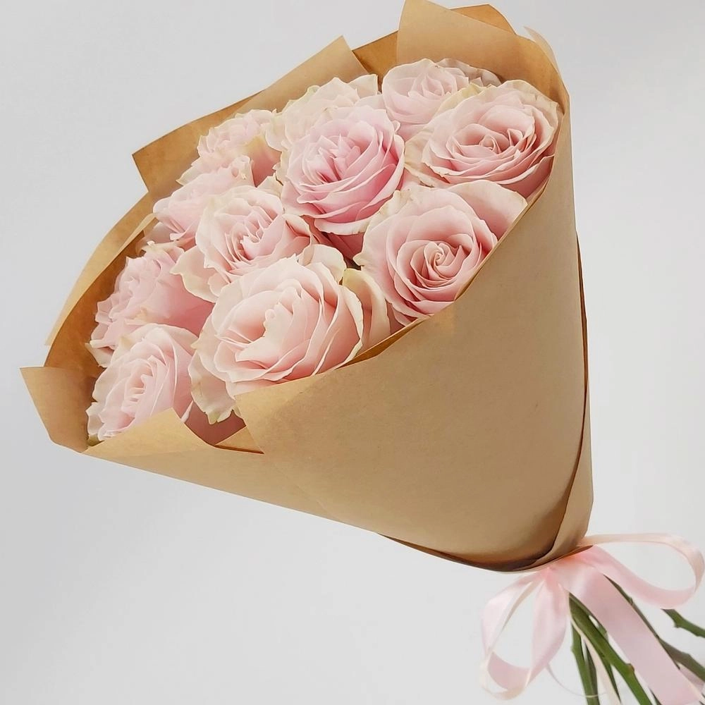 Букет из 11 розовых роз – нежность в каждом лепестке Вытегра Вологодская область