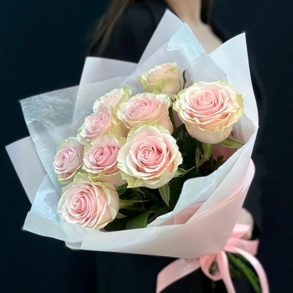 Букет из 9 розовых роз – нежность в каждом лепестке Вытегра Вологодская область