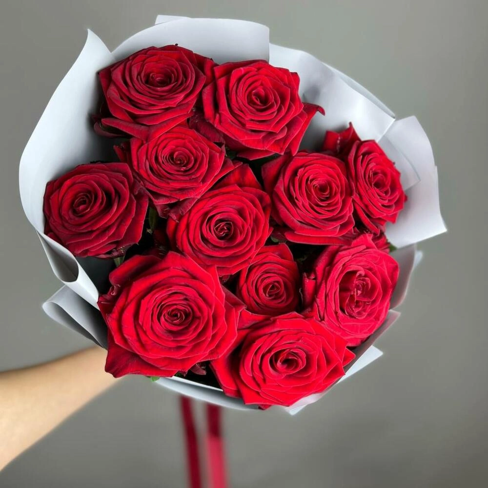 Букет «Красный бархат» – роскошь эквадорских роз Вытегра Вологодская область