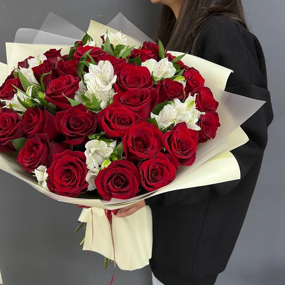 Букет «Танец любви» – гармония страсти и нежности в каждом лепестке Вытегра Вологодская область