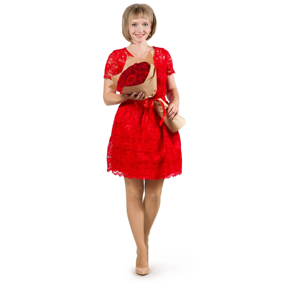 Букет из 21 красной розы в крафт-бумаге