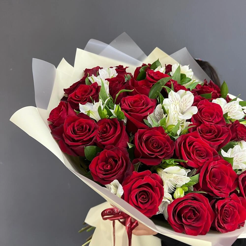 Букет «Танец любви» – гармония страсти и нежности в каждом лепестке Вытегра Вологодская область