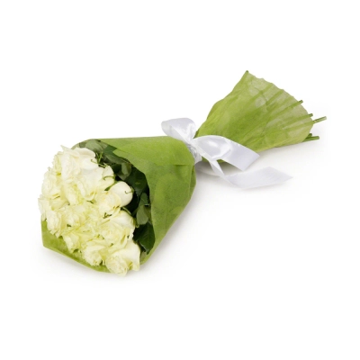 Букет из белых роз в фетре Вытегра Вологодская область