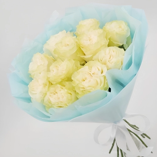 Букет «Кружевное облачко» – 11 белоснежных роз в нежной упаковке Вытегра Вологодская область