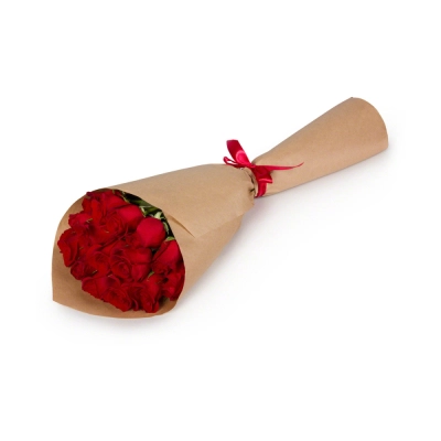 Букет из красных роз в крафтовой упаковке Вытегра Вологодская область