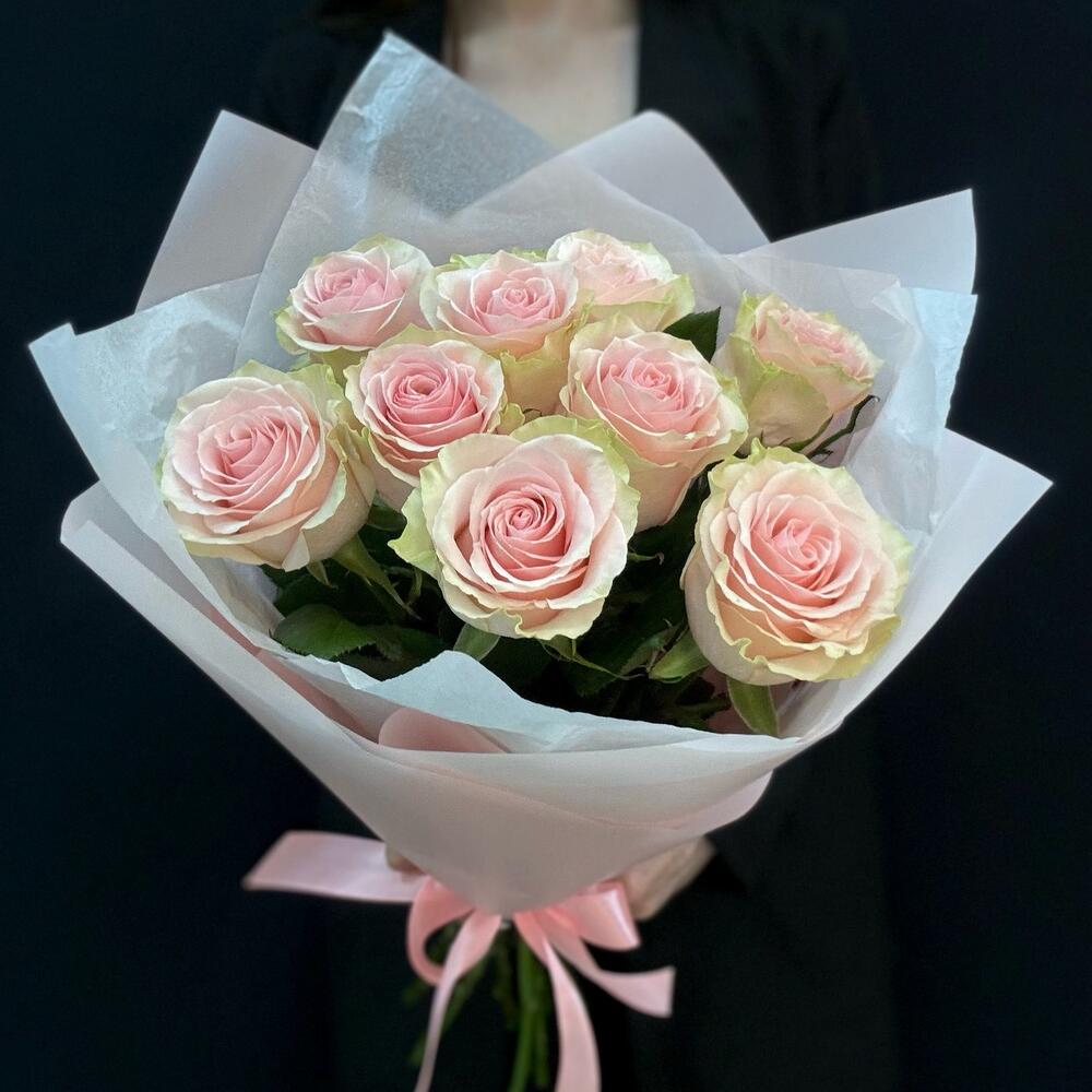 Букет из 9 розовых роз – нежность в каждом лепестке Вытегра Вологодская область
