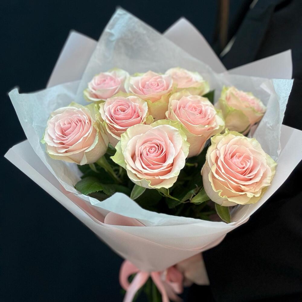 Букет из 9 розовых роз – нежность в каждом лепестке Вытегра Вологодская область